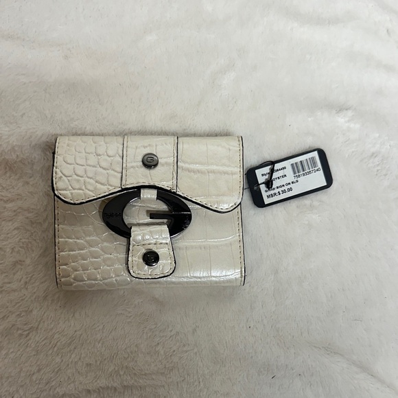 Guess Ivory Croc-Embossed Wallet - Picture 1 of 10